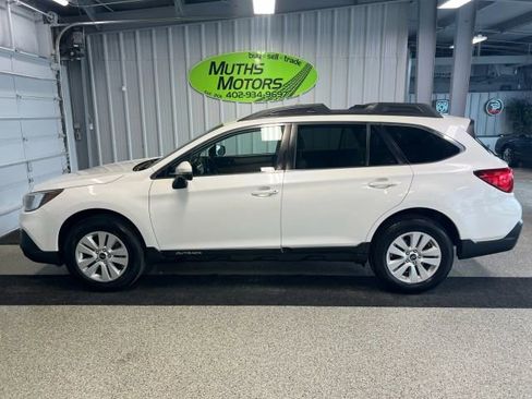 Used 2019 Subaru Outback 2.5i Premium image 5