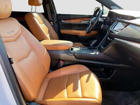 Used 2024 Cadillac XT5 Premium Luxury w/ Technology Package FWD image 30