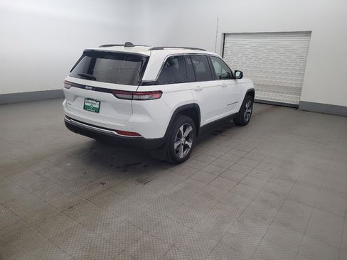 Used 2022 Jeep Grand Cherokee Limited 4xe AWD/4WD image 9