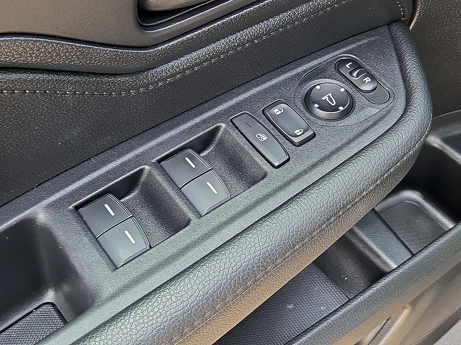 Used 2025 Honda Odyssey EX-L image 22