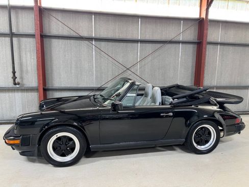 Used 1987 Porsche 911 Carrera RWD image 5