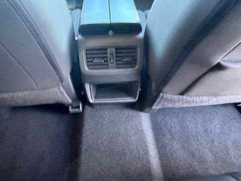 Used 2023 Nissan Rogue S image 15