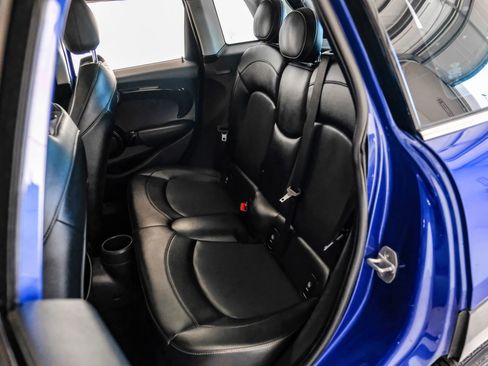 Used 2019 MINI Cooper S w/ Premium Package image 30