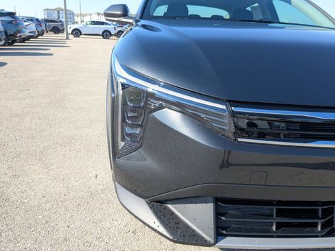 New 2025 Kia K4 EX image 12
