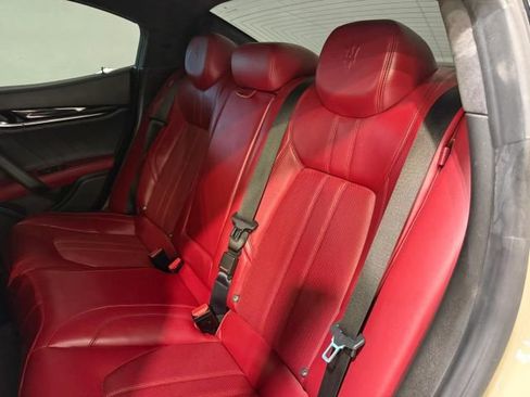 Used 2022 Maserati Ghibli Modena RWD image 32
