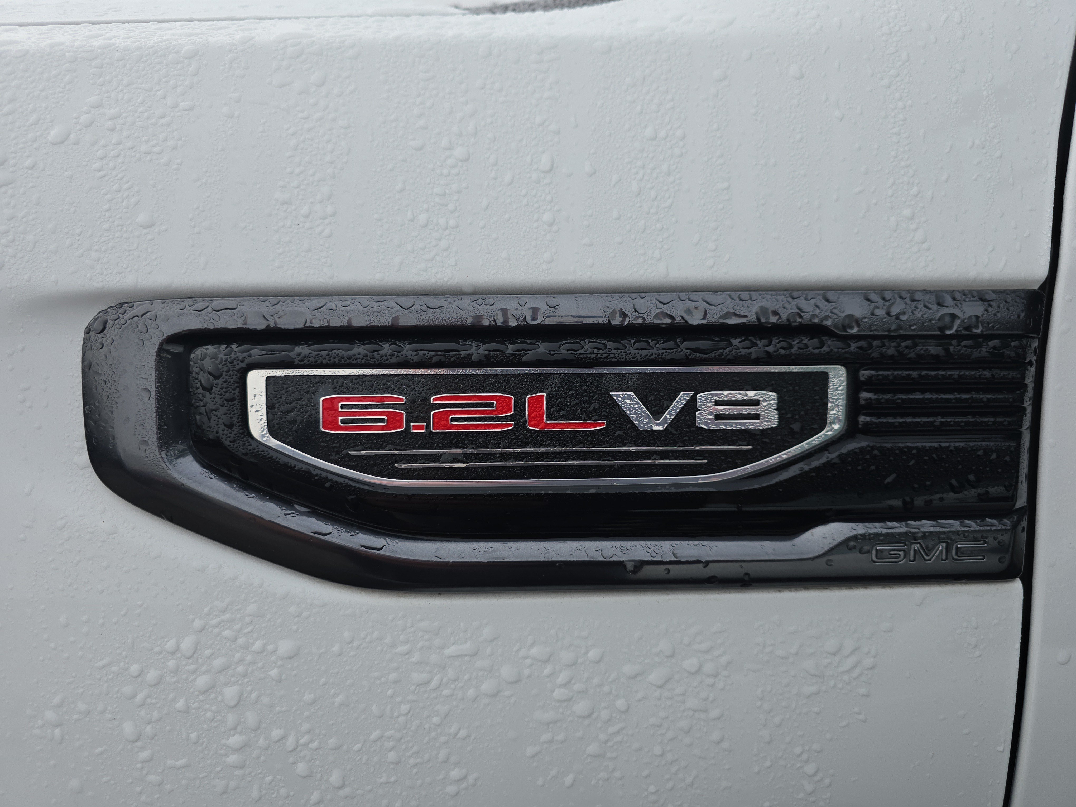 Used 2024 GMC Sierra 1500 AT4 w/ Technology Package AWD/4WD image 13