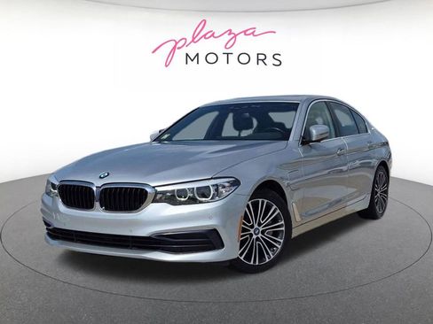 Used 2019 BMW 530e xDrive w/ Convenience Package AWD/4WD image 1