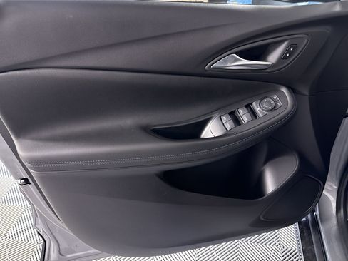 Used 2025 Buick Encore GX Sport Touring w/ Advanced Technology Package image 59