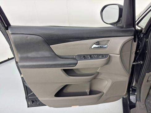 Used 2015 Honda Odyssey EX-L image 39