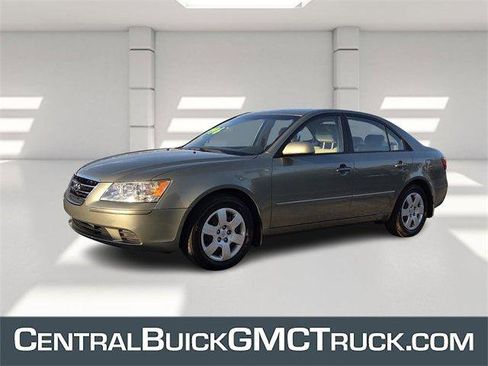 Used 2010 Hyundai Sonata GLS image 1
