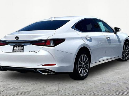 Used 2025 Lexus ES 350 FWD image 2