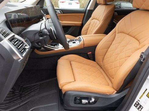 New 2025 BMW X7 xDrive40i image 15