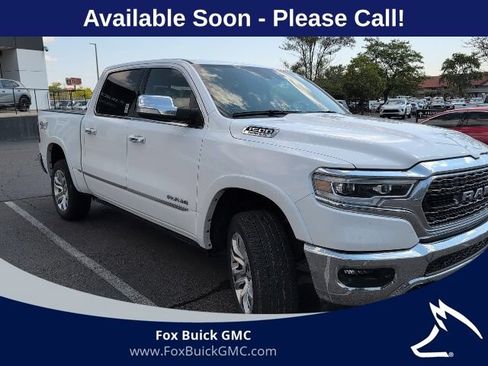 Used 2022 RAM 1500 Limited w/ Off-Road Group AWD/4WD image 3