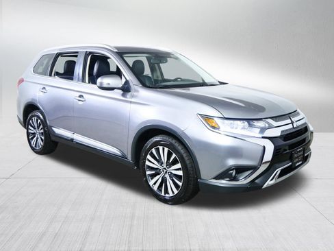 Used 2019 Mitsubishi Outlander SEL AWD/4WD image 1