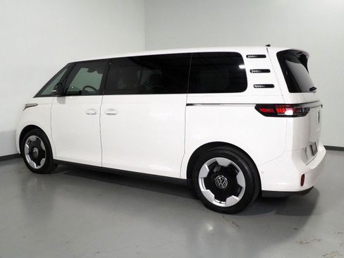 Used 2025 Volkswagen ID. Buzz Pro S image 7