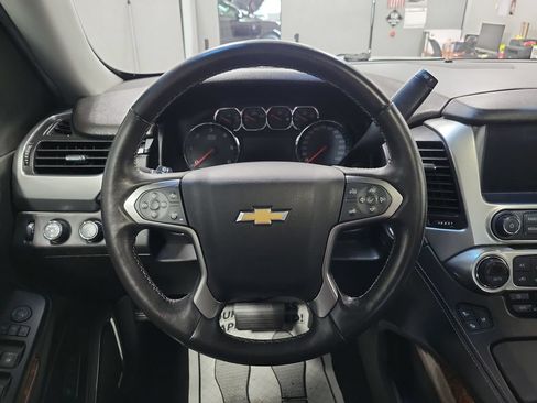 Used 2018 Chevrolet Tahoe Premier AWD/4WD image 30