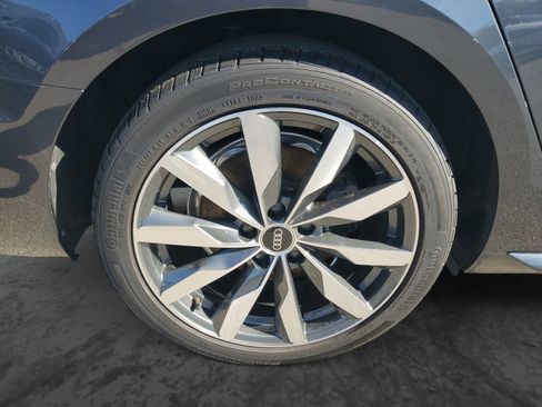 Used 2023 Audi A4 2.0T Premium w/ Convenience Package image 5