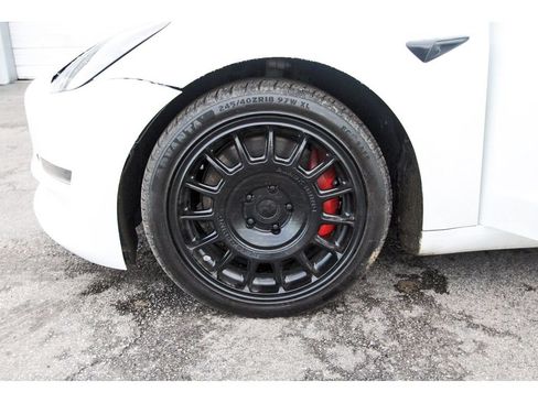 Used 2023 Tesla Model 3 Performance AWD/4WD image 25