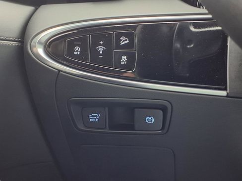 Used 2025 Genesis GV70 2.5T image 19