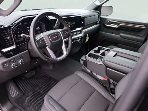 Used 2024 GMC Sierra 1500 Elevation AWD/4WD image 13