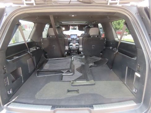 Used 2021 Lincoln Navigator L Reserve w/ Luxury Package AWD/4WD image 12
