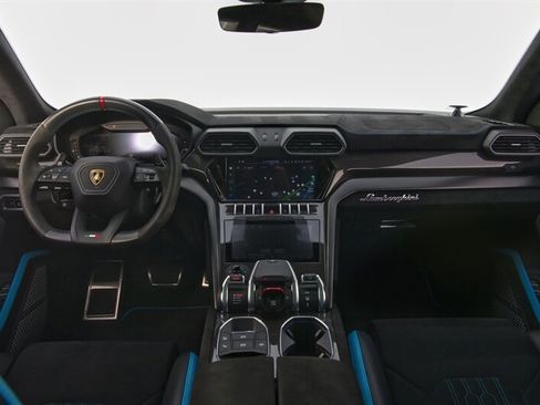 Used 2024 Lamborghini Urus Performante image 36