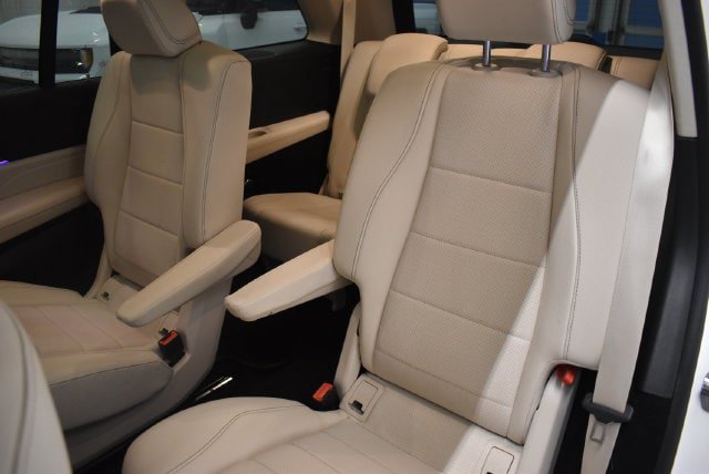 Used 2024 Mercedes-Benz GLS 450 4MATIC image 7
