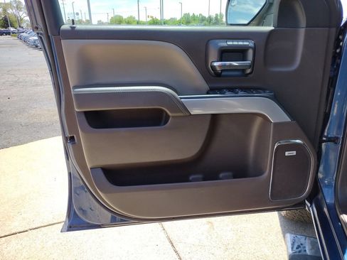 Used 2018 Chevrolet Silverado 1500 LTZ Z71 w/ LTZ Plus Package AWD/4WD image 32