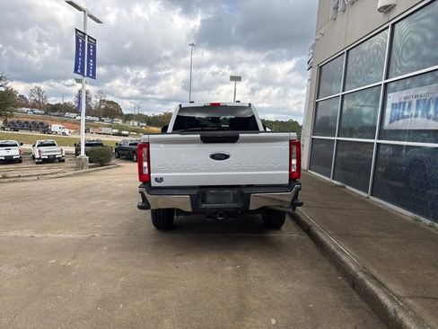 Used 2024 Ford F250 XLT w/ FX4 Off-Road Package image 6