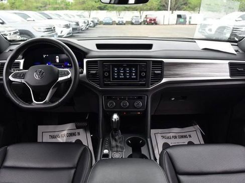 Used 2023 Volkswagen Atlas Cross Sport SE image 7