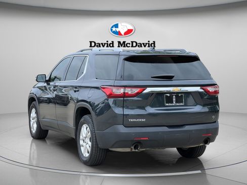 Used 2018 Chevrolet Traverse LT FWD image 5