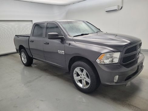 Used 2017 RAM 1500 Express w/ Express Value Package AWD/4WD image 11