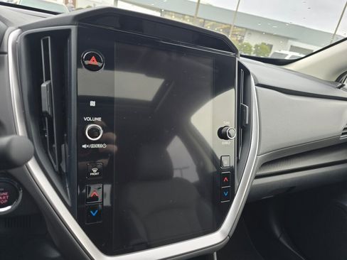 Used 2024 Subaru Crosstrek 2.0i Premium image 31