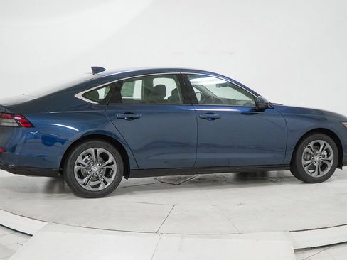 New 2025 Honda Accord EX-L image 11