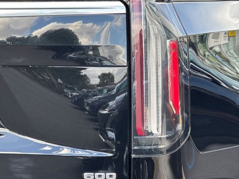 Certified 2024 Cadillac Escalade Premium Luxury image 47