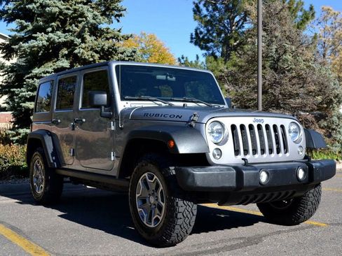 Used 2015 Jeep Wrangler Unlimited Rubicon w/ Dual Top Group image 5