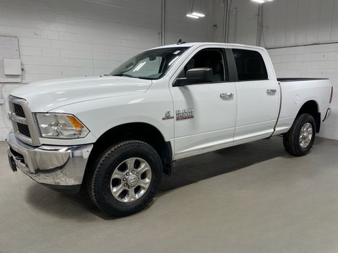Used 2018 RAM 2500 SLT AWD/4WD image 1