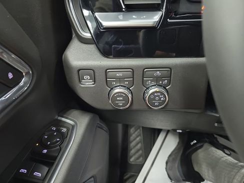 New 2026 GMC Sierra 1500 Elevation image 20