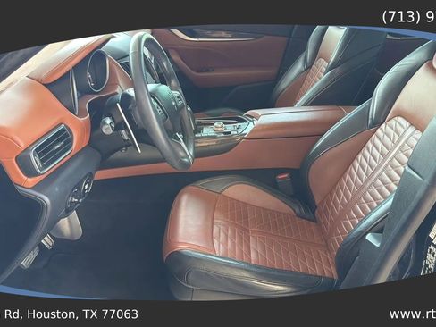 Used 2019 Maserati Levante S GranLusso AWD/4WD image 25