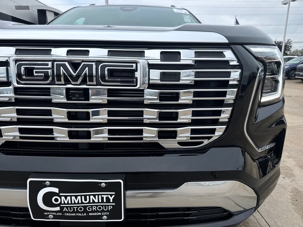 New 2027 GMC Terrain Denali w/ LPO, Black Badging Package AWD/4WD image 4