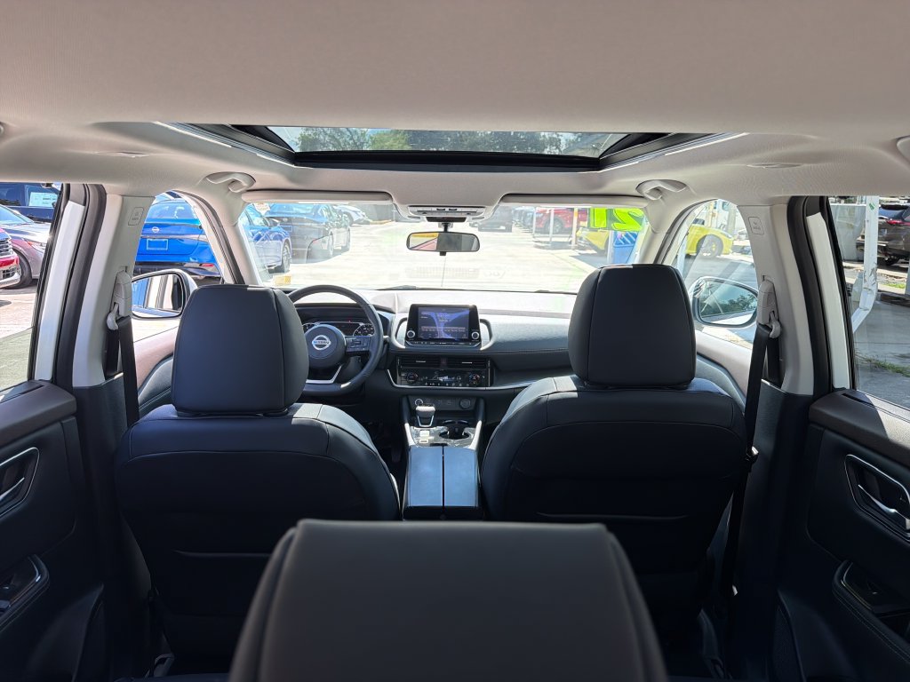 Used 2021 Nissan Rogue SV w/ Premium Package FWD image 35