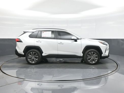 Used 2023 Toyota RAV4 XLE Premium AWD/4WD image 8
