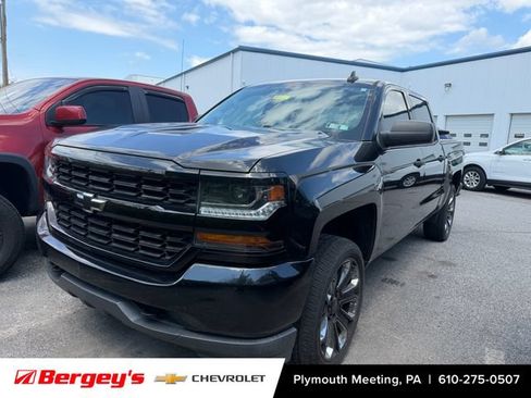 Used 2018 Chevrolet Silverado 1500 Custom w/ Custom Value Package AWD/4WD image 6