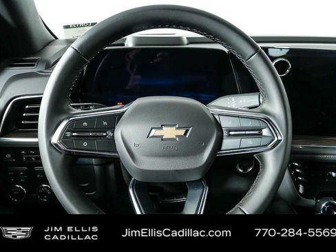 Used 2025 Chevrolet Tahoe LT AWD/4WD image 9