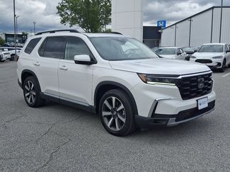 Used 2023 Honda Pilot Touring video 1