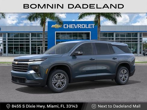 New 2026 Chevrolet Traverse LT FWD image 3