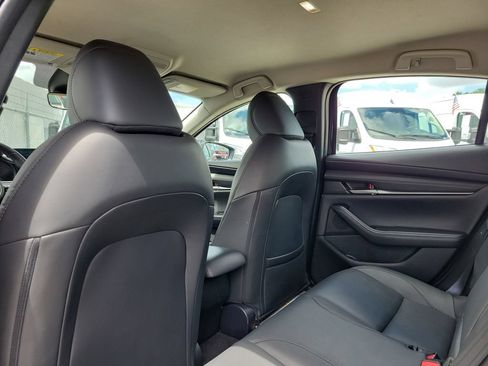 Used 2024 MAZDA MAZDA3 s FWD image 15