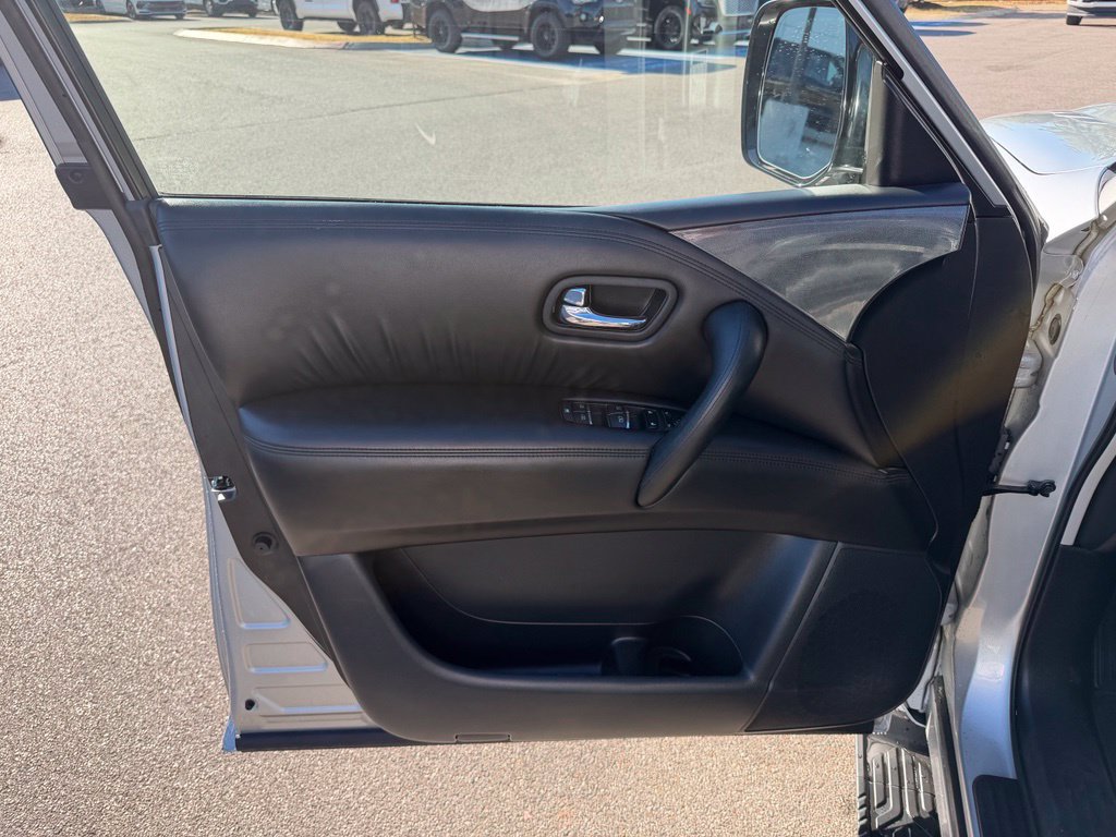 Used 2021 Nissan Armada SV RWD image 18