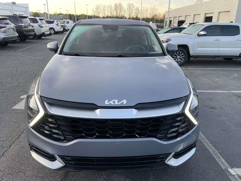 Used 2023 Kia Sportage EX image 4