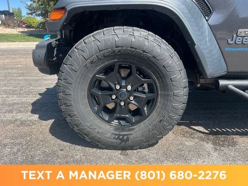Used 2023 Jeep Wrangler Unlimited w/ Cold Weather Group AWD/4WD image 9